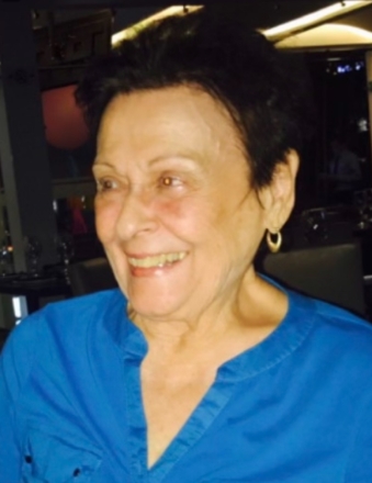Portrait of Elissa Fortuno